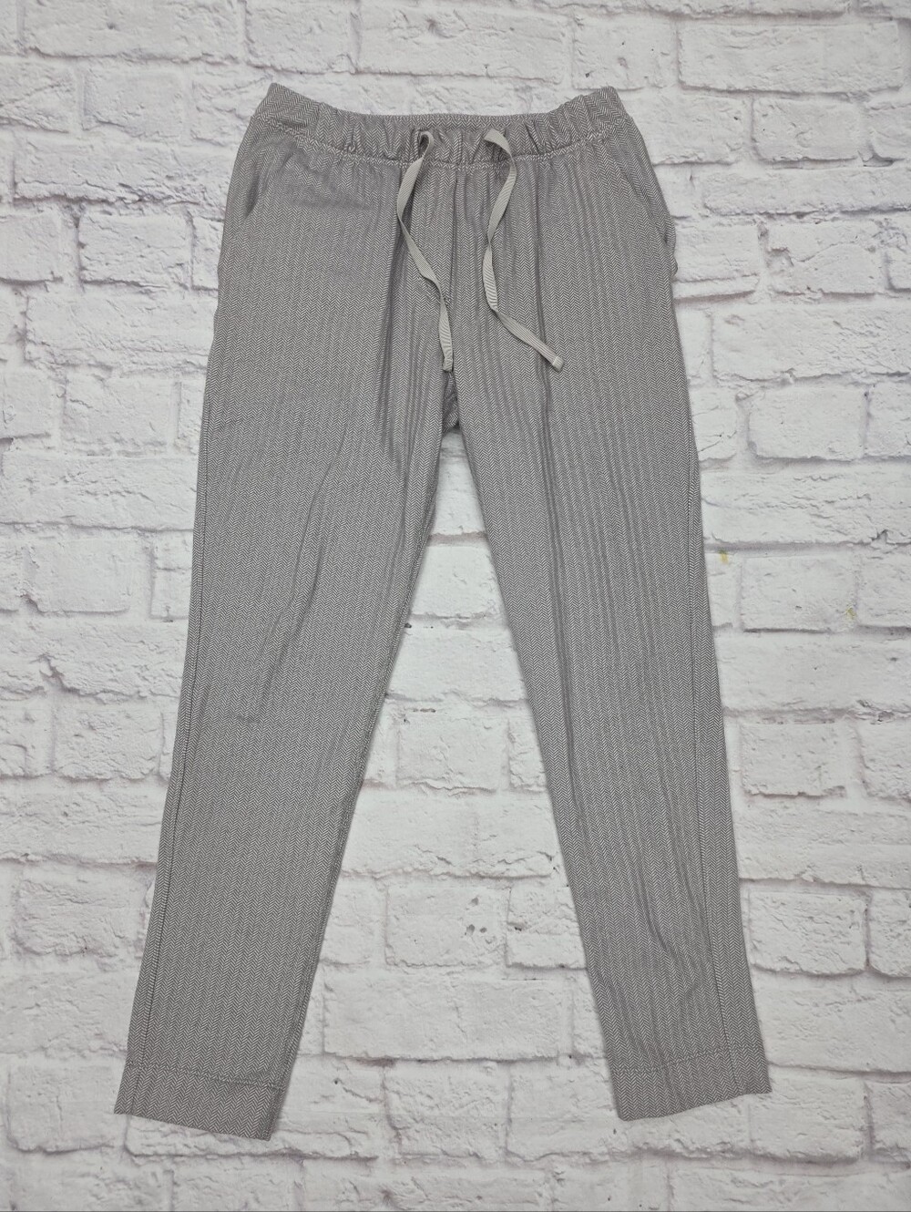 Lululemon Jet Crop Slim Pant Sz Small(27x26) Heathered White Slate Herringbone